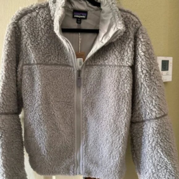 Patagonia Women’s Retro Pile Fleece Jacket – Gray – Size M – NWT - Picture 1 of 4
